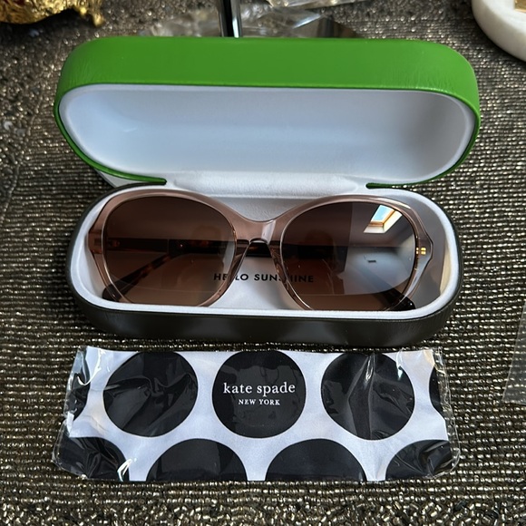 NWT kate spade 57mm sunglasses with case and cloth - Picture 3 of 9